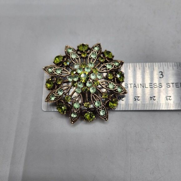 Vintage Goldtone Green Rhinestone Sunburst Brooch 2 Inch - Picture 3 of 4